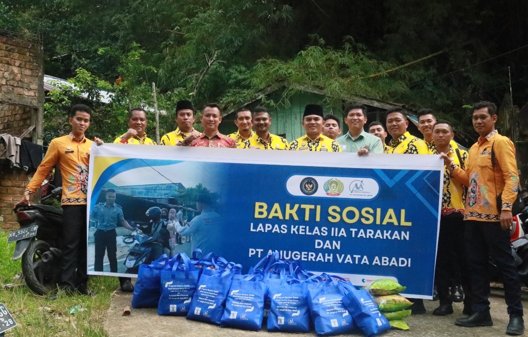 Laksanakan Program Akselerasi Kemenimipas, Bagikan Paket Bansos ke Masyarakat